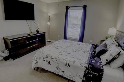 Cozy Haven Cottage Queen Beds Porch Pkg!