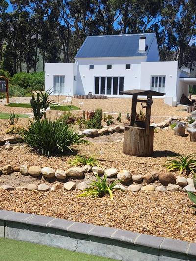 Hottentots Hide Away