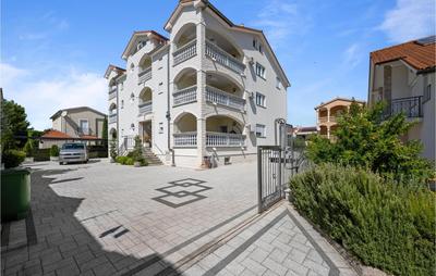 Gorgeous Apartment In Vodice With Kitchen
