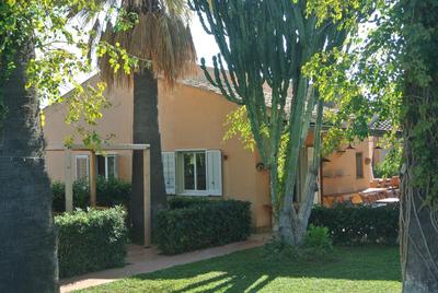 Villa Carlotta Resort