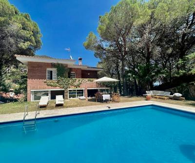 Casa Paradis Rosamar - Luxury villa with pool 1min walk from beach Costa Brava!