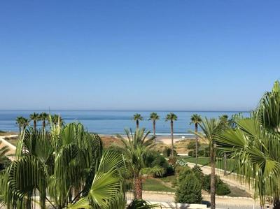 COSTA BALLENA El Paraiso