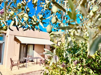 SUNNY 2, Two-bedroom house with parking