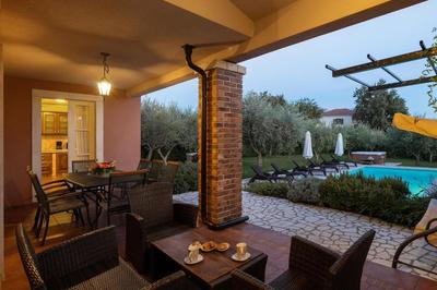 Casa Clara mit Jacuzzi und Panoramameerblick