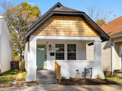 Uptown Haven Walkable Home with Bikes and Firepit near Downtown