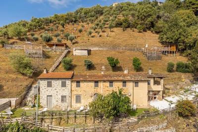 Antico casale toscano a due passi dal mare