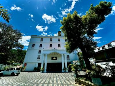 CROWN REGENCY- BADULLA