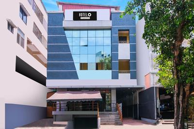 Hotel O Allipuram Near Railway Station