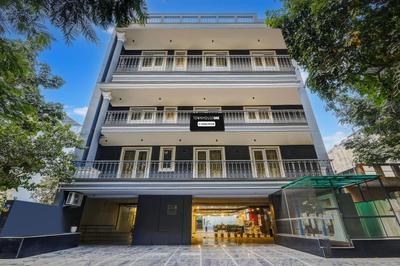 Super Townhouse Oak Udyog Vihar