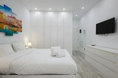 Stylish Studio near Old Town