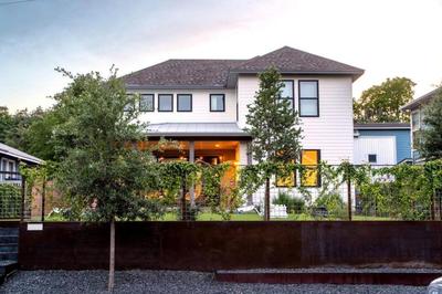 Group Getaway with Chess Garden and Firepit
