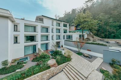 峨眉山和院一溪清音酒店