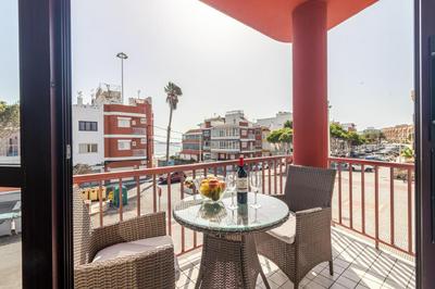 Apartment with Nice Terrace Views