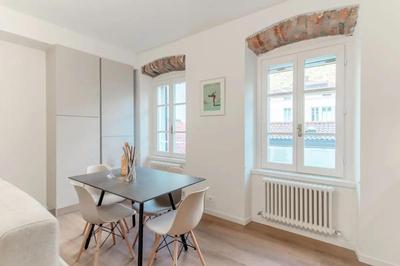 Sunflower Apartment -The House Of Travelers