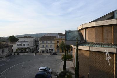 N139 - Numana, trilocale in centro a 200 mt dal mare