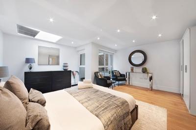 Modern 1 Bed Apartment- Kings Cross Station
