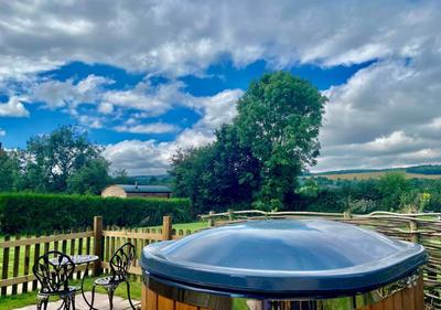 Intimate Hot Tub Getaway for Two