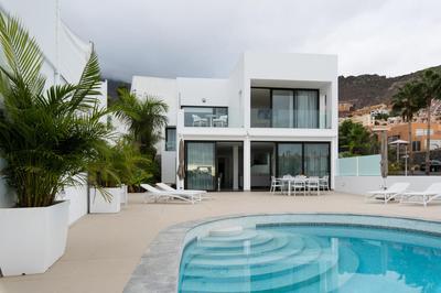 Karat Villa Esmeralda