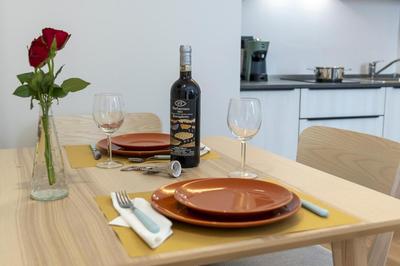 Elegante Bilocale Panoramico Treiso Belvedere Comfort