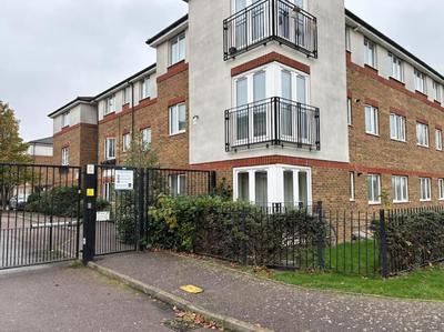 The Modern Balcony Apartment - 2 Bed 1 Bath Private Parking