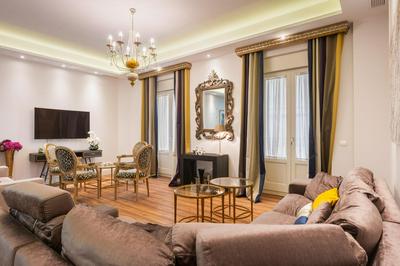 Centro Luxe 3 Rooms