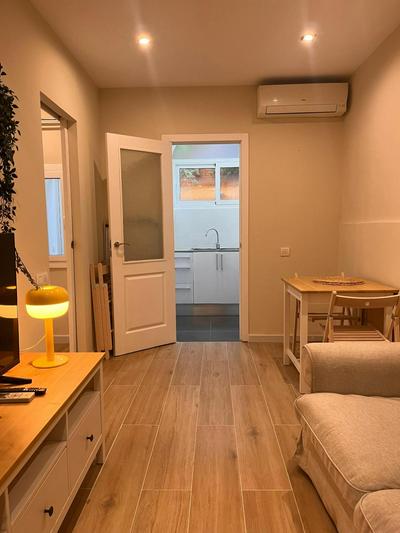 MAB1 - Apartamento a pie de calle con terraza privada