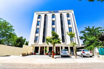 FabHotel Shambhu Kripa