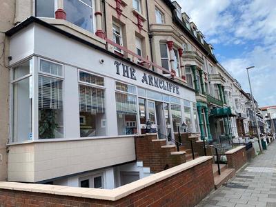 OYO The Arncliff Hotel