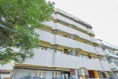 Hotel O Blossom Suites