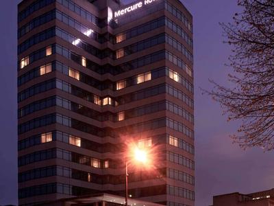 Holland House Hotel Cardiff By Sunday