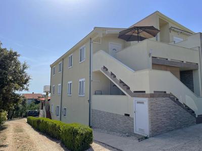 Apartmani Mare Domus, Mandre