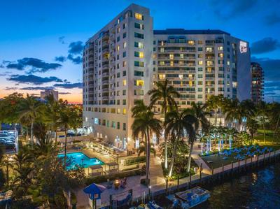 GALLERY One - A DoubleTree Suites by Hilton Hotel