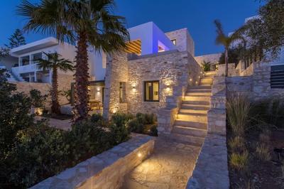 Piso Livadi - 4BR Villa - with Pool & Gym - Casa Olea