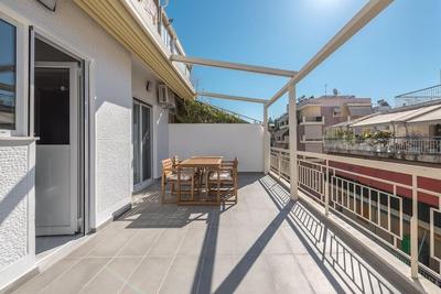 Spacious Athens Apt Large Balcony 200m to Metro