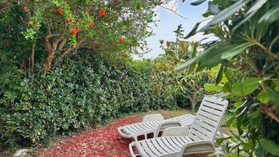 N106 - Numana, villetta con giardino e vista mare dx