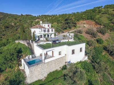 Villa Trompetilla a 5BR Wellness Villa with Pool Yoga Studio & Hammam