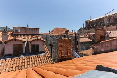 Lara Old Town Center