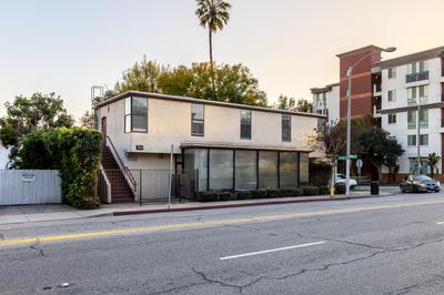 Walking distance to Caltech convention Center Pasadena Landmark room