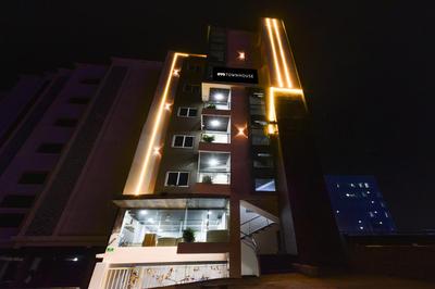 Townhouse Orion Hotel Near Hi tech City, Shilparamam, N Convection Road