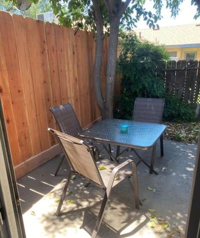 Visalia Near SNP cozy,spacious 2bd 2 Bath