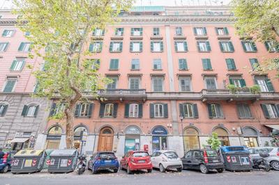 Apartment In Via Merulana Central Rome by Halldis