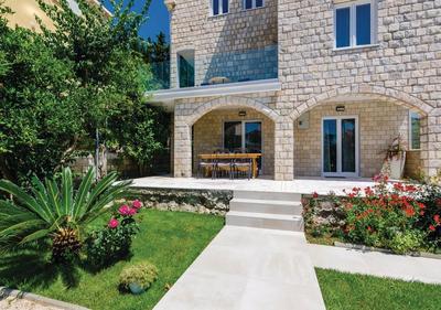 Villa Stone Bliss with private Pool, near Dubrovnik