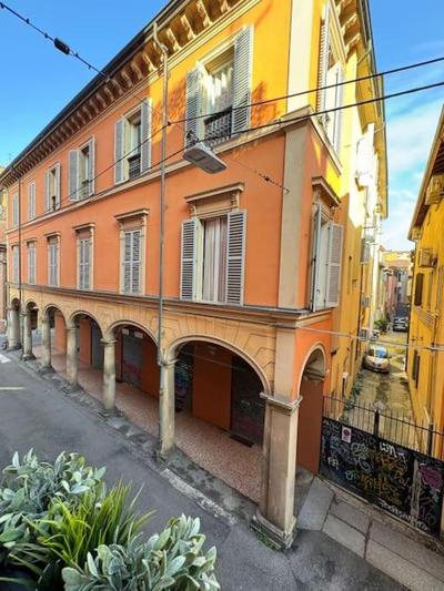 Mia's Apartment Bologna Centro