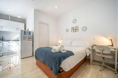 Beachfront studio, el Palo - TCM