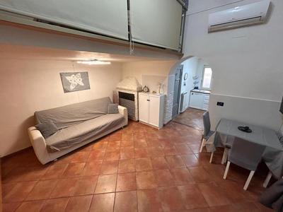 Dido's loft