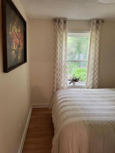SEA Airport Coastal Apartments, located just 15 min from SeaTac Airport and 5 min from Des Moines Marina