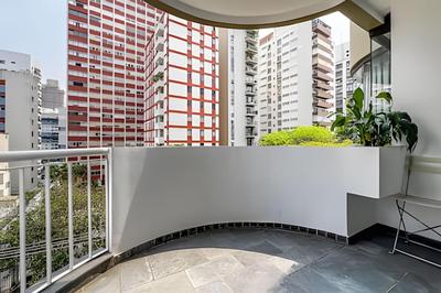 Apartamentos no Jardins com limpeza incluída! Academia e piscina
