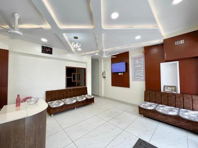 Hotel Gupta Residency ! Ujjain - fully-Air-Conditioned hotel at prime location with wifi , Near Mahakal Temple and Railway Station, Newly constructed and L