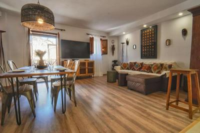 SeaHomes Vacations - Centric Apt 100m Beach and PKG
