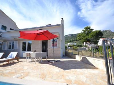 Marvelous Escape Bol Island Villa with Pool